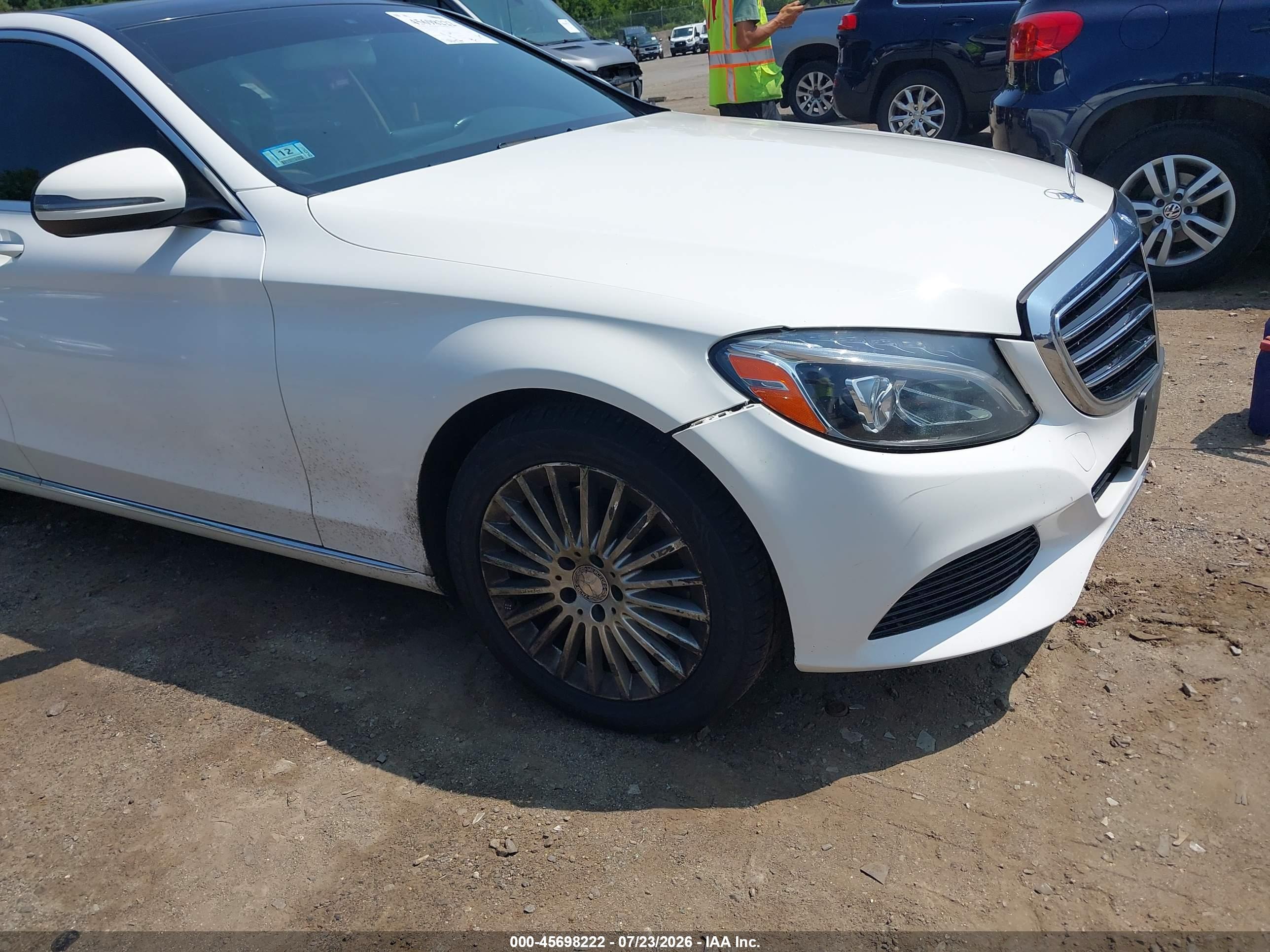 2016 MERCEDES-BENZ C 300 LUXURY 4MATIC