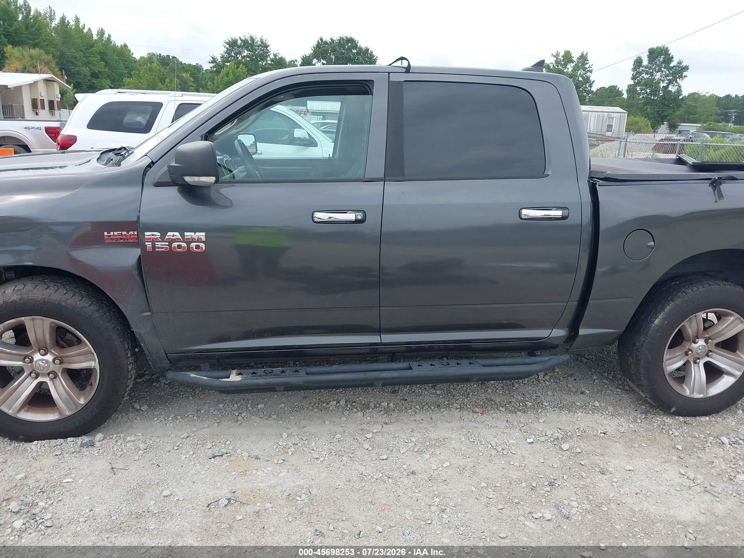 2017 RAM 1500 LONE STAR  4X2 5'7 BOX