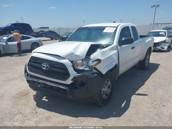 2017 TOYOTA TACOMA SR