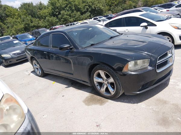 2013 DODGE CHARGER SXT