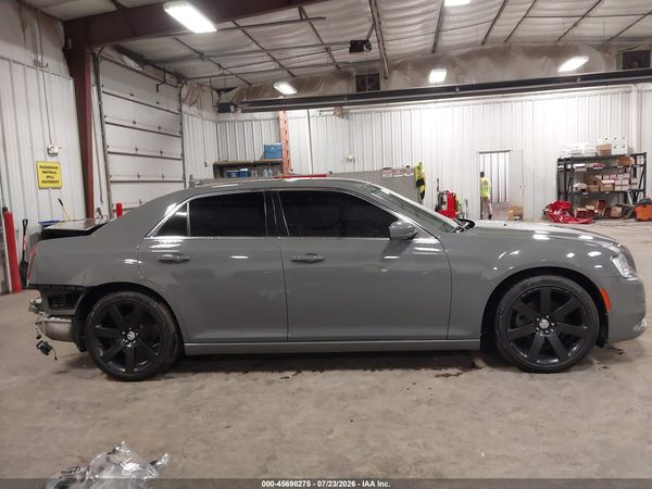 2018 CHRYSLER 300 TOURING L — I116