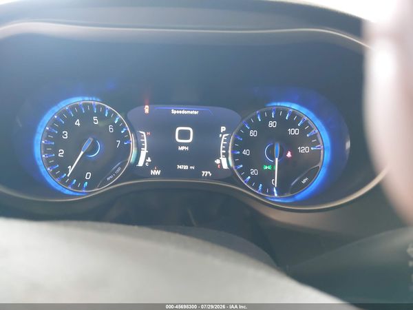 2023 CHRYSLER PACIFICA TOURING L — I7
