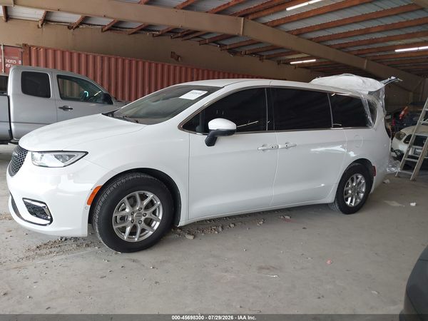 2023 CHRYSLER PACIFICA TOURING L — I117