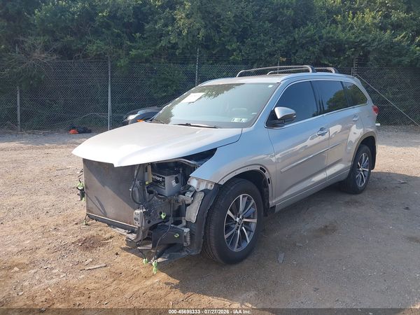 2017 TOYOTA HIGHLANDER XLE