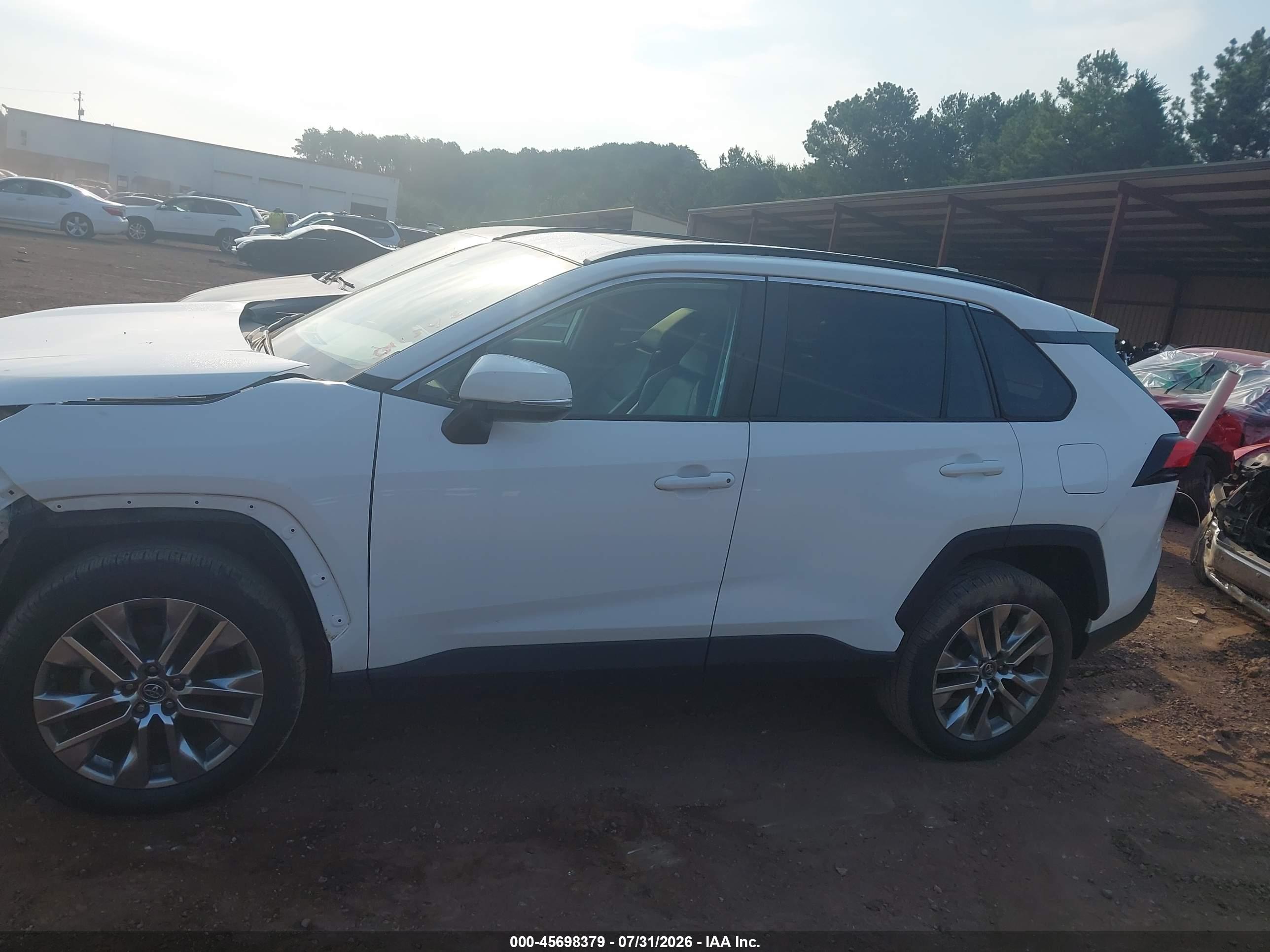 2019 TOYOTA RAV4 XLE PREMIUM