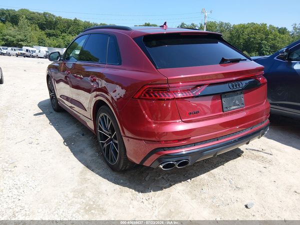 2023 AUDI SQ8