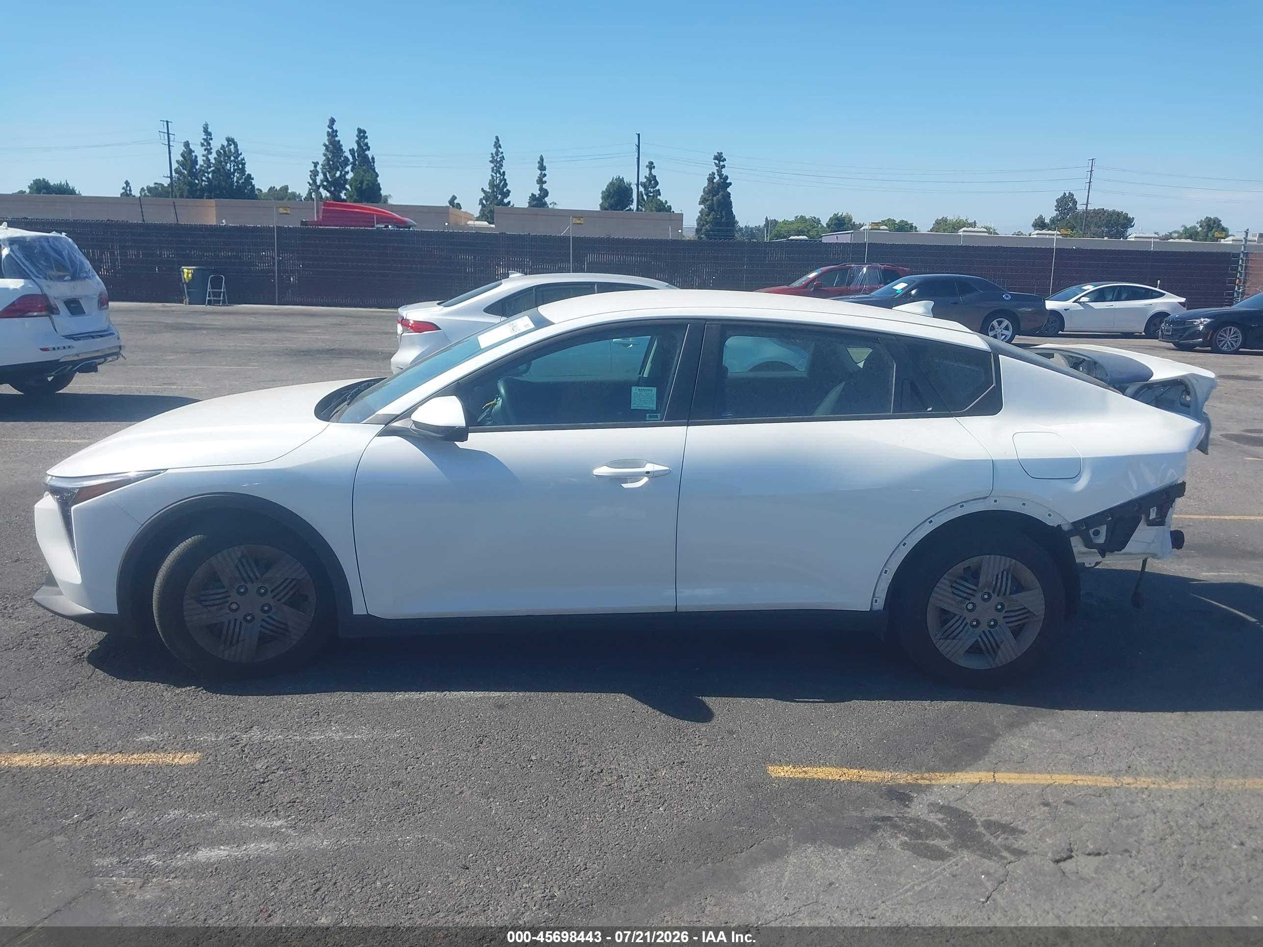 2025 KIA K4 LX