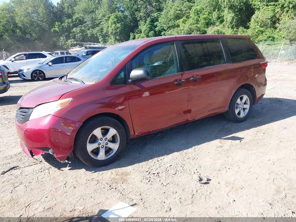2015 TOYOTA SIENNA L 7 PASSENGER