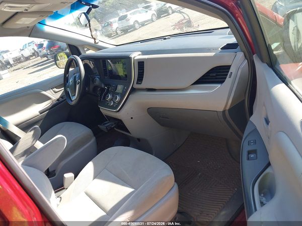 2015 TOYOTA SIENNA L 7 PASSENGER