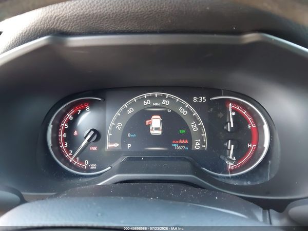 2025 TOYOTA RAV4 XLE