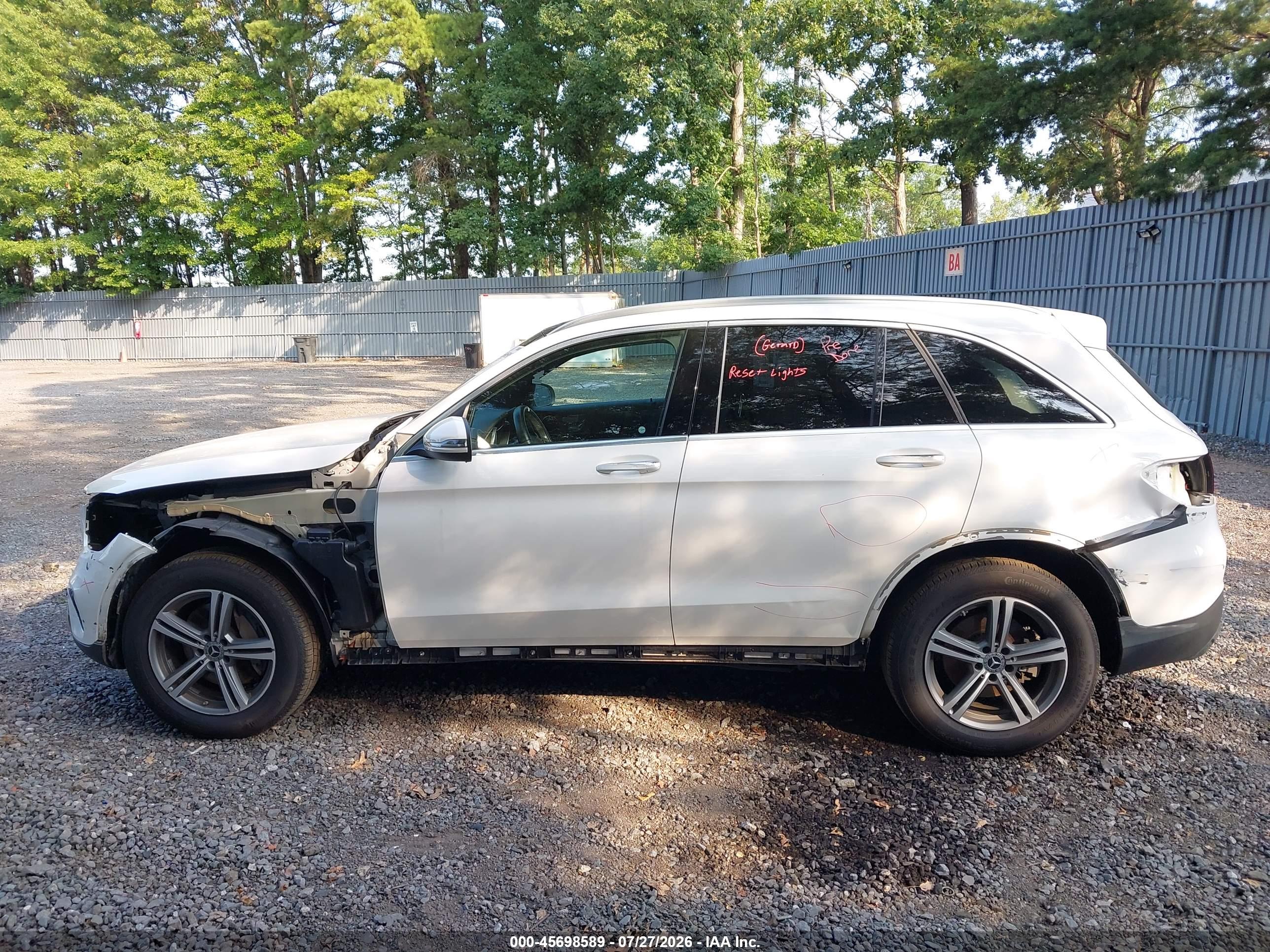 2020 MERCEDES-BENZ GLC 300 GLC300