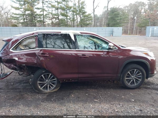 2018 TOYOTA HIGHLANDER XLE