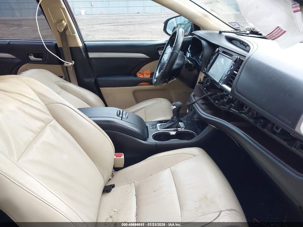 2018 TOYOTA HIGHLANDER XLE