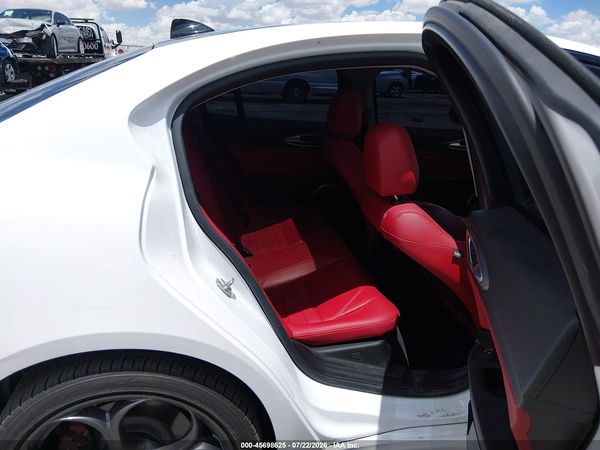2019 ALFA ROMEO GIULIA TI SPORT RWD