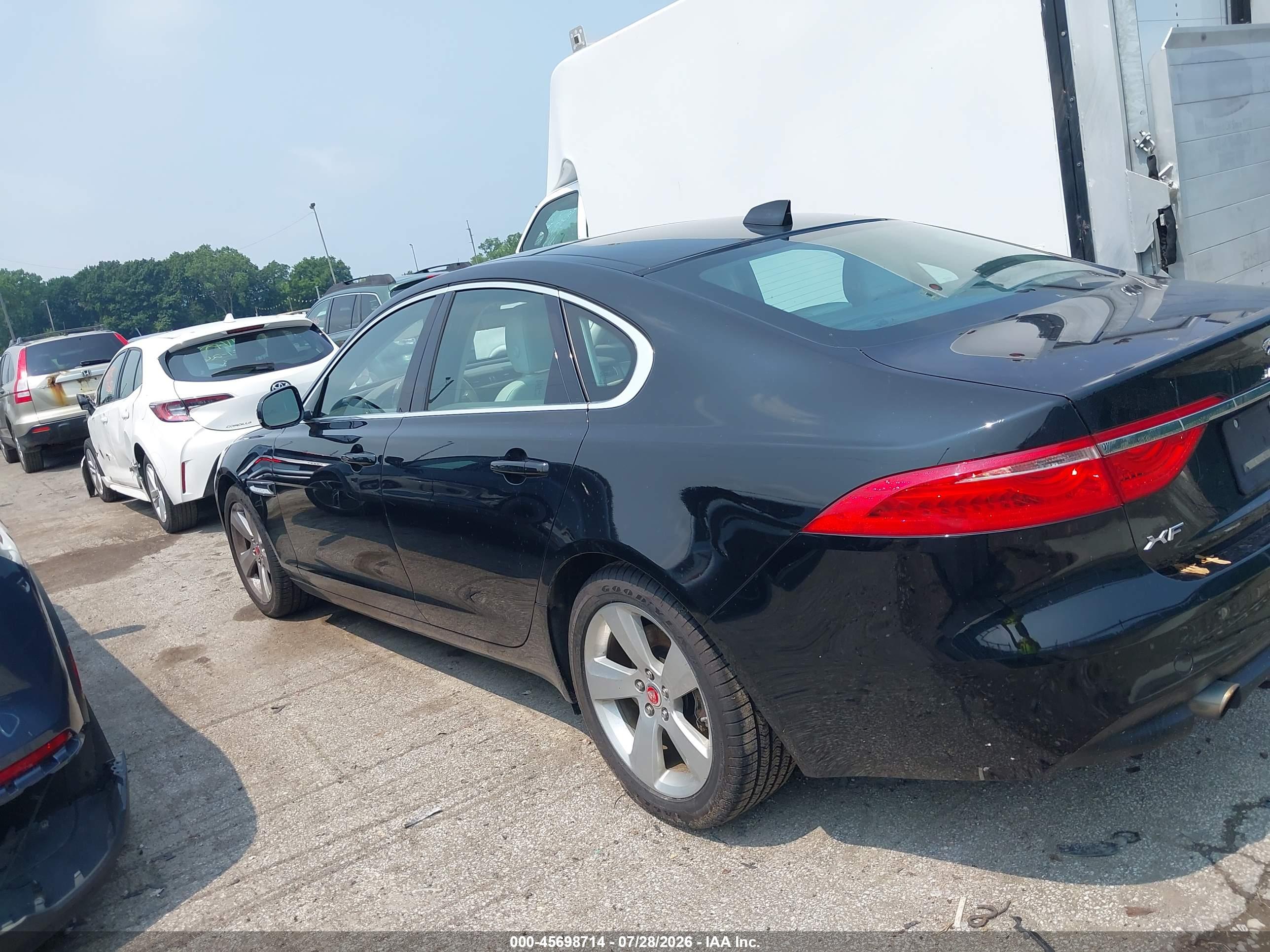 2018 JAGUAR XF 25T