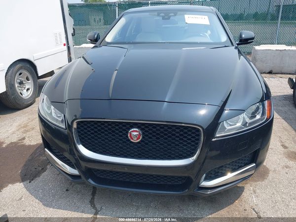 2018 JAGUAR XF 25T