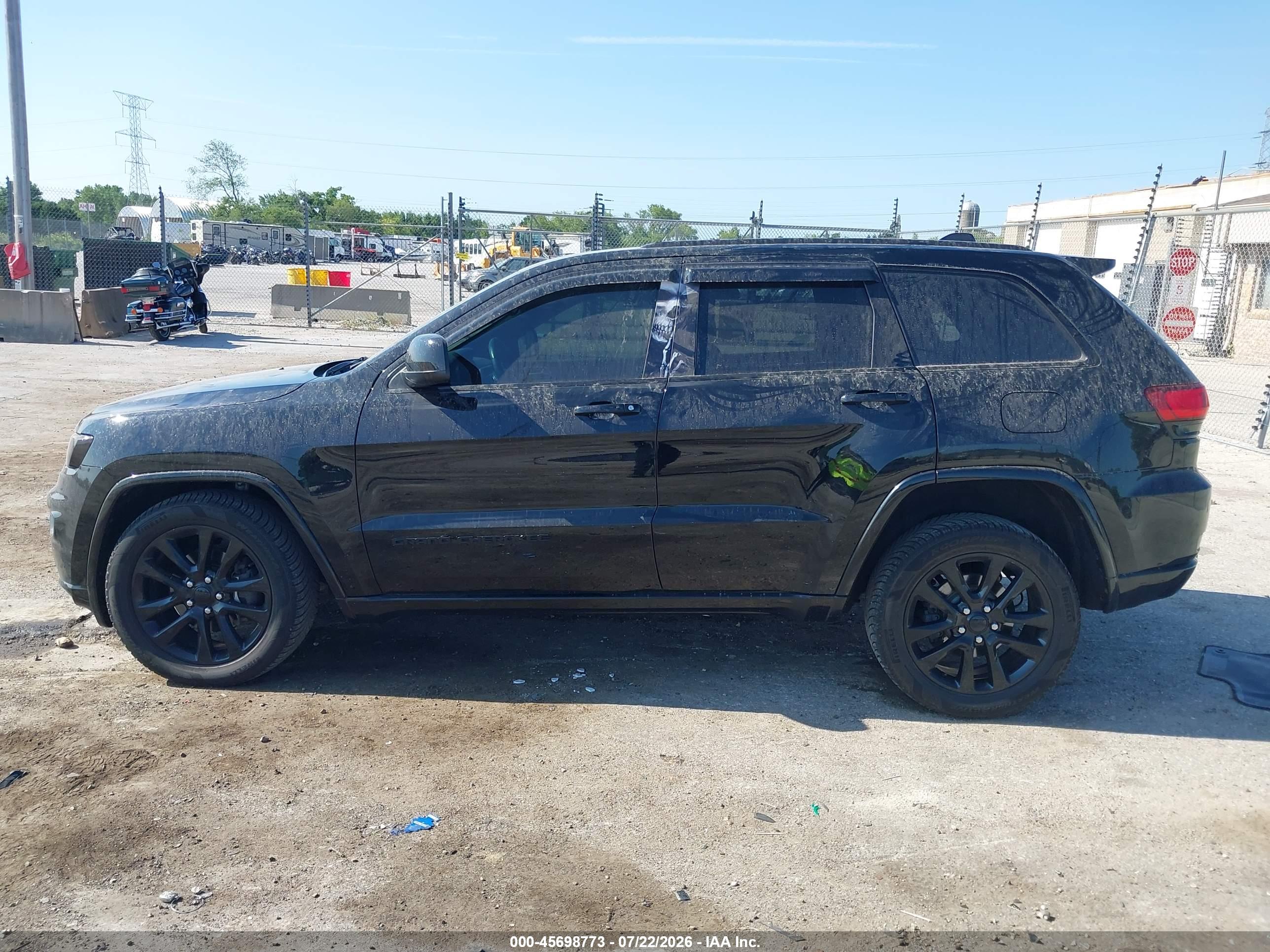 2017 JEEP GRAND CHEROKEE ALTITUDE