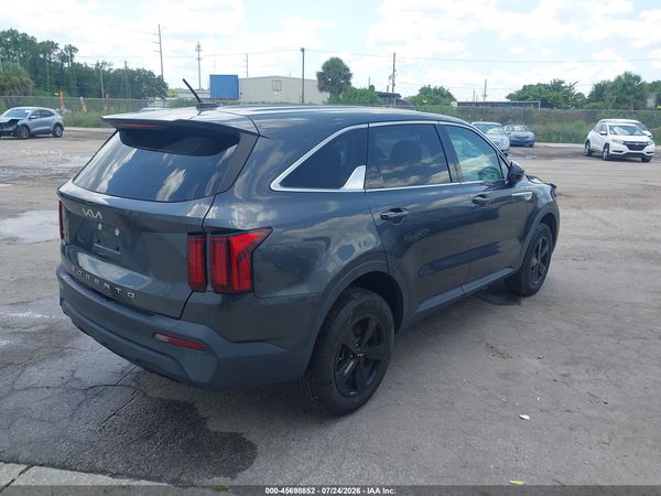 2022 KIA SORENTO LX