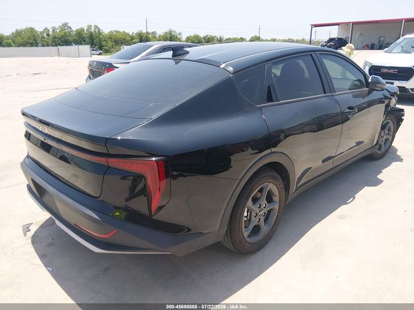 2026 KIA K4 LXS