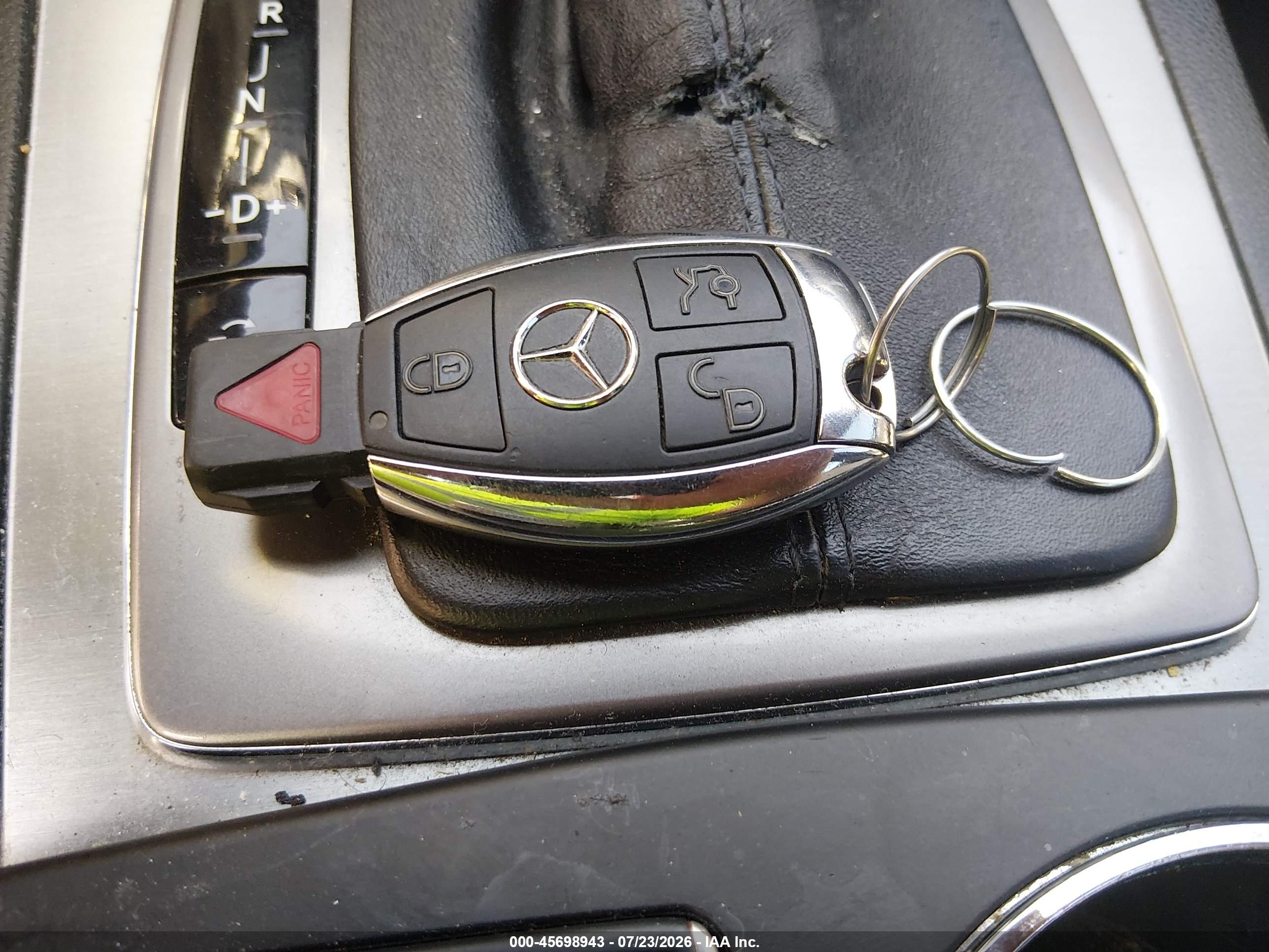 2011 MERCEDES-BENZ C 300 C300