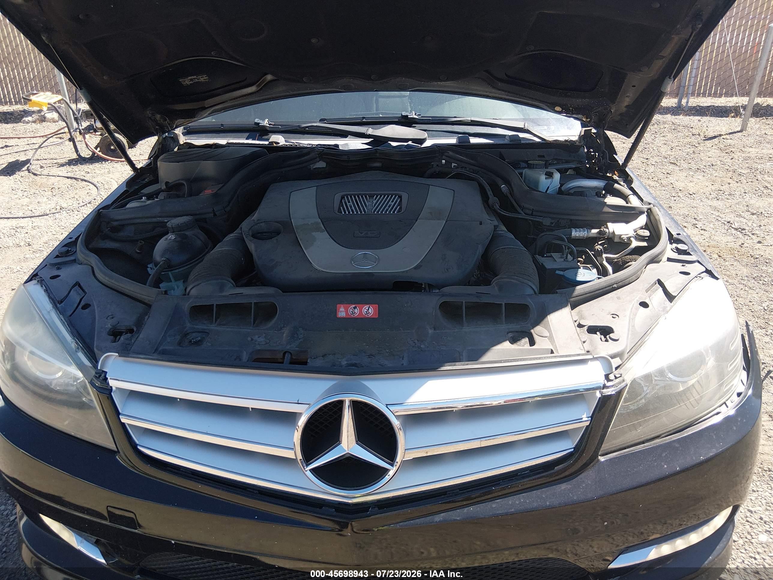 2011 MERCEDES-BENZ C 300 C300