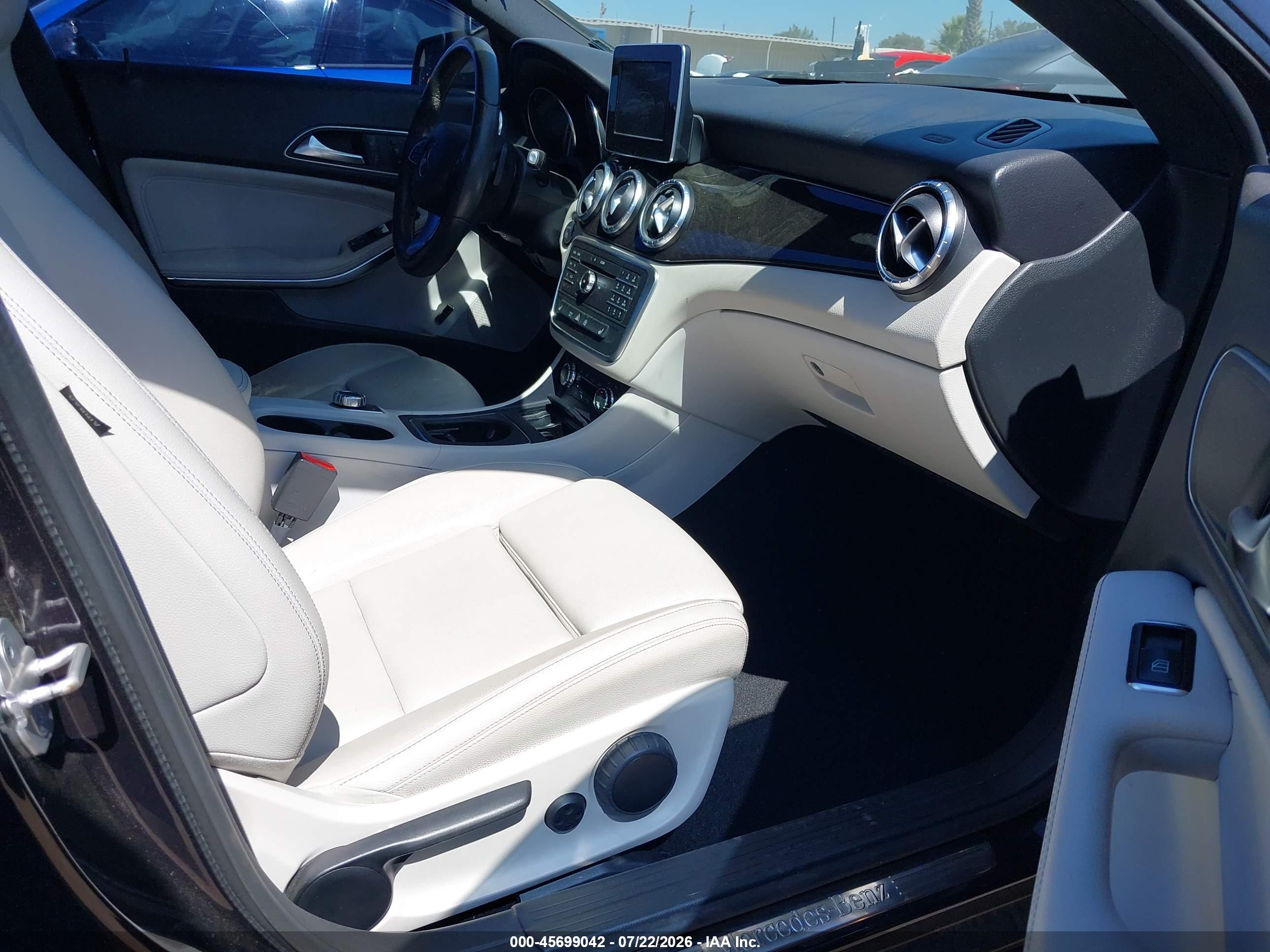 2016 MERCEDES-BENZ CLA 250 4MATIC