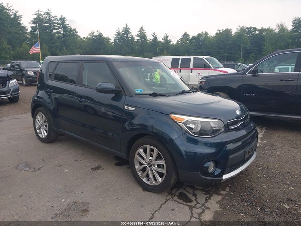 2017 KIA SOUL +