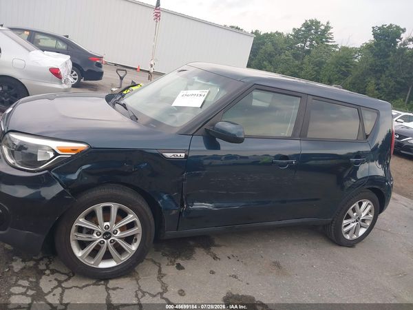 2017 KIA SOUL +