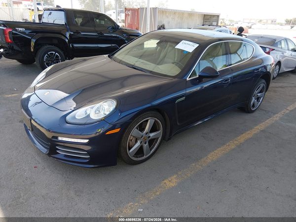 2015 PORSCHE PANAMERA 4S
