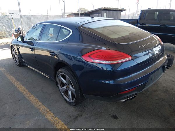 2015 PORSCHE PANAMERA 4S