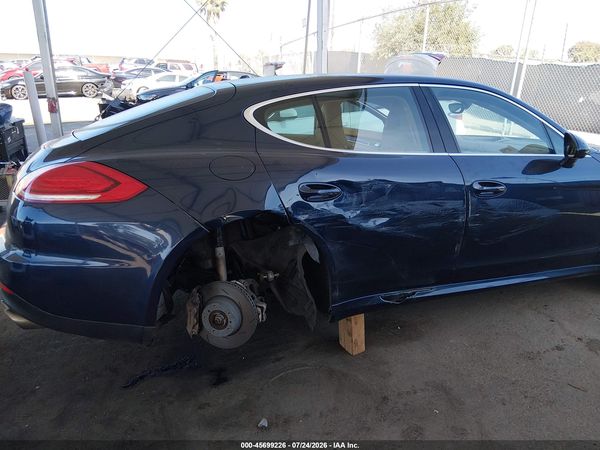 2015 PORSCHE PANAMERA 4S