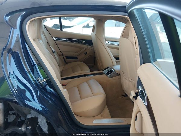2015 PORSCHE PANAMERA 4S