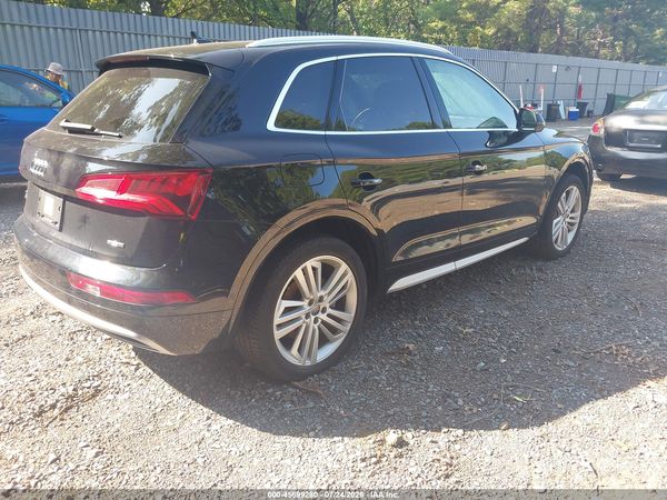 2020 AUDI Q5
