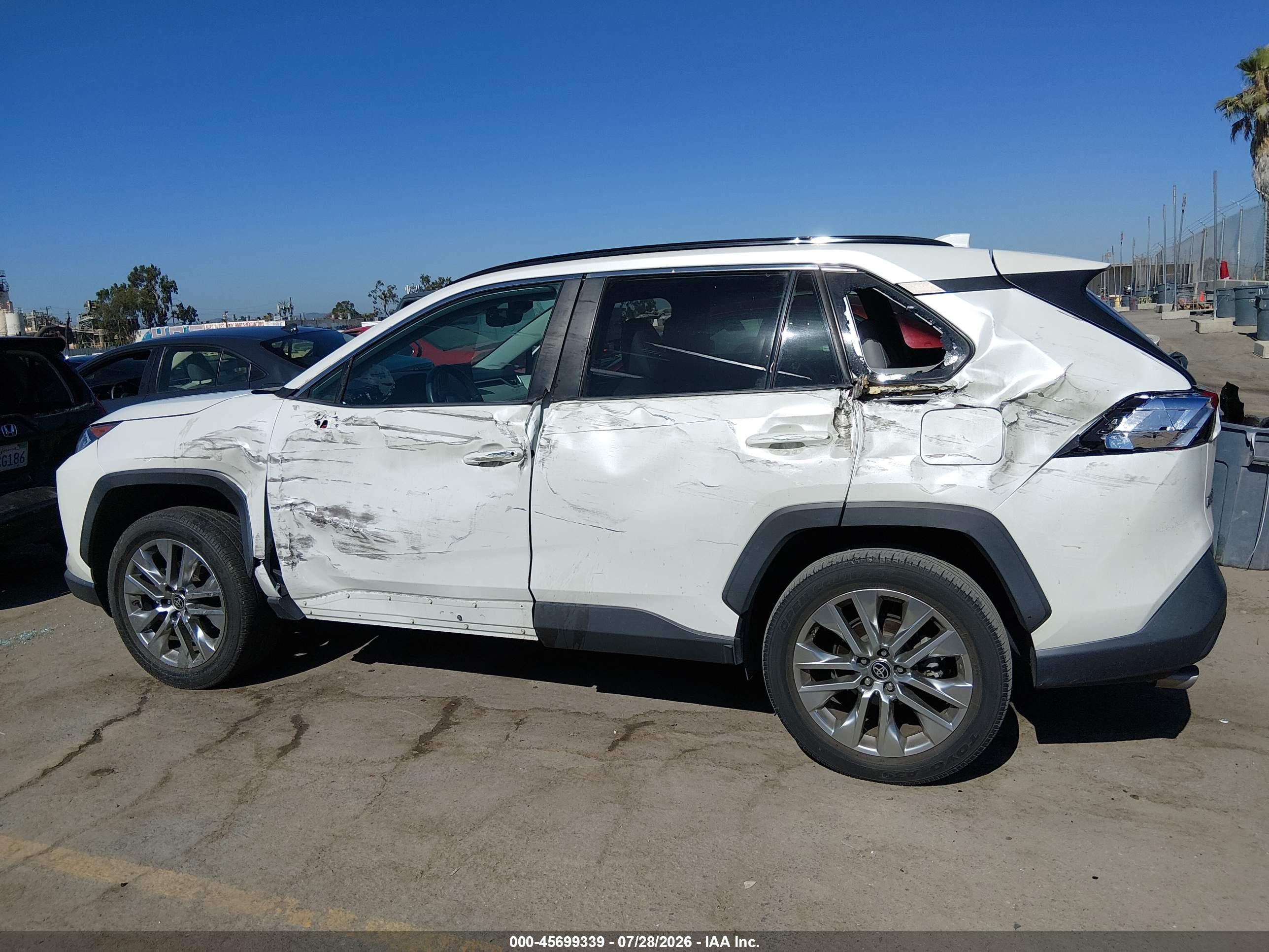 2021 TOYOTA RAV4 XLE PREMIUM