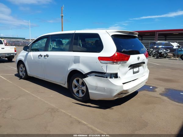 2014 TOYOTA SIENNA L V6 7 PASSENGER — I6