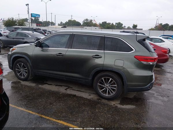 2019 TOYOTA HIGHLANDER XLE