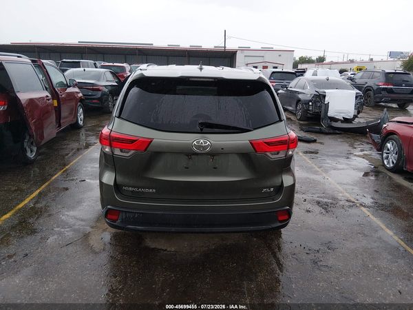 2019 TOYOTA HIGHLANDER XLE