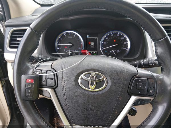 2019 TOYOTA HIGHLANDER XLE