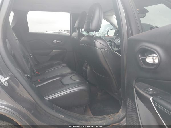 2019 JEEP CHEROKEE LATITUDE PLUS FWD