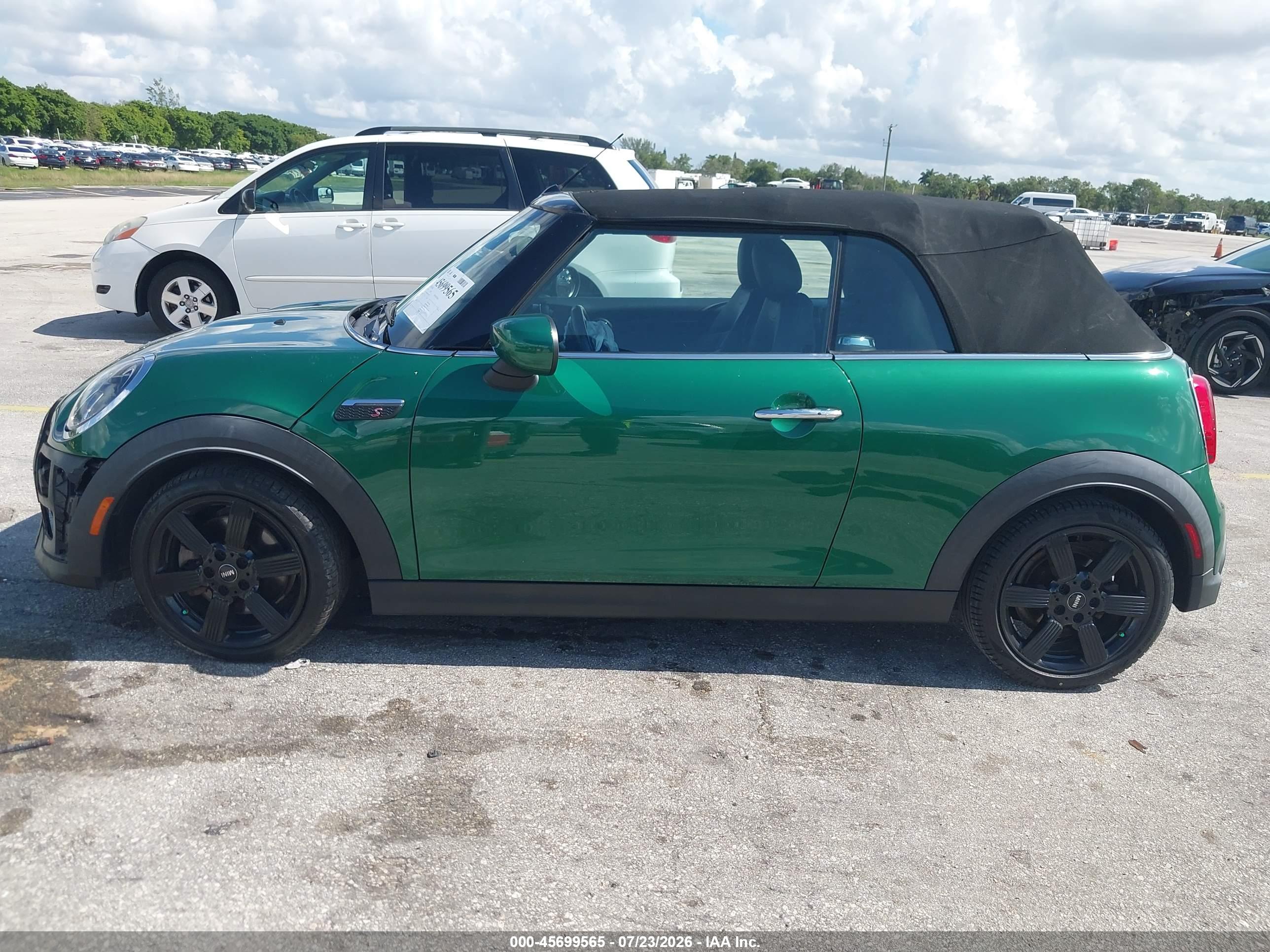 2022 MINI CONVERTIBLE COOPER S