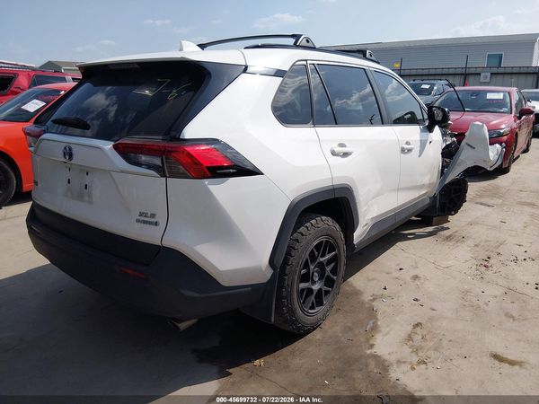 2020 TOYOTA RAV4 HYBRID XLE