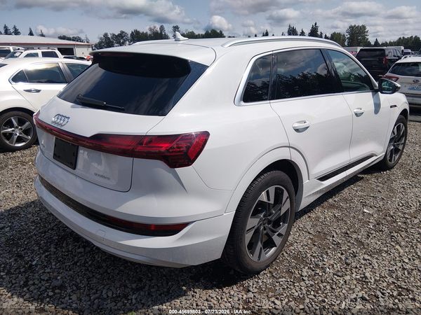 2023 AUDI E-TRON — I4