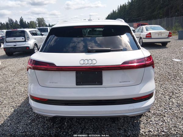 2023 AUDI E-TRON PREMIUM QUATTRO — I119
