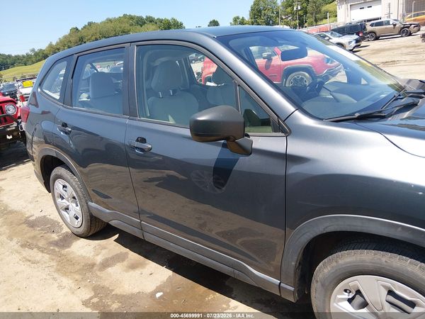 2024 SUBARU FORESTER Base