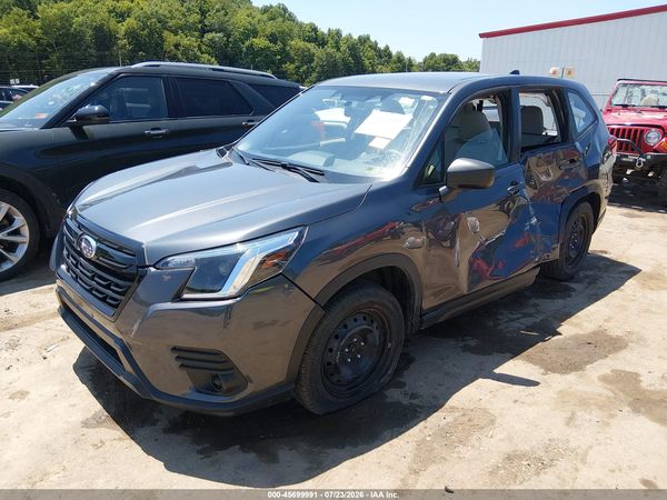 2024 SUBARU FORESTER Base
