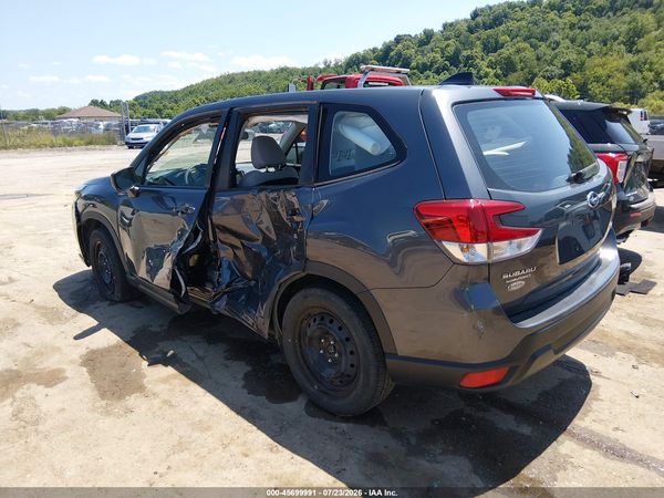 2024 SUBARU FORESTER Base