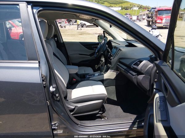 2024 SUBARU FORESTER Base