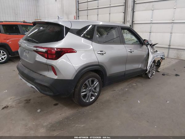 2022 KIA SELTOS LX