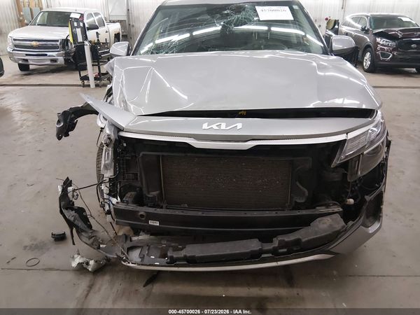 2022 KIA SELTOS LX