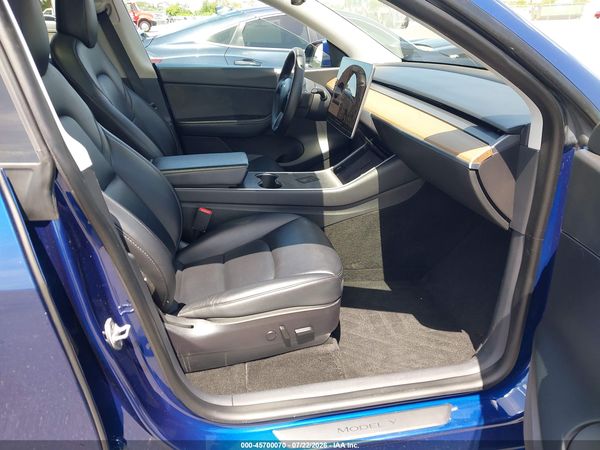 2020 TESLA MODEL Y